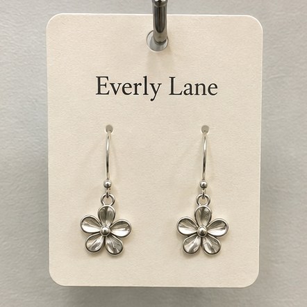 Customized earrings for jewellery brands and boutiques